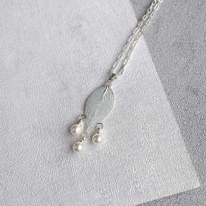 [Made of pure leaf veins] Precious and precious necklace - Necklaces - Other Metals Silver