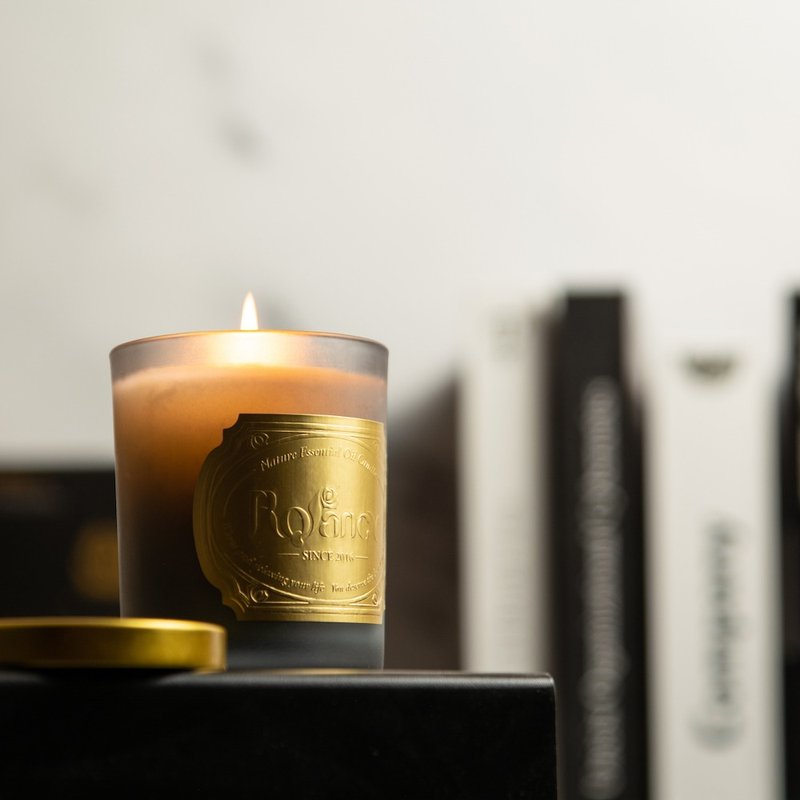 [Rofancy] Top Black Gold Edition-Handmade Pure Essential Oil Candle 180g Recommended for Fragrance Recommendation - เทียน/เชิงเทียน - ขี้ผึ้ง 