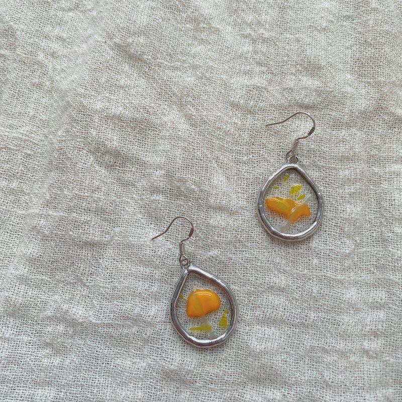 Kiln Fired X Inlaid Glass Earrings - ต่างหู - แก้ว สีใส