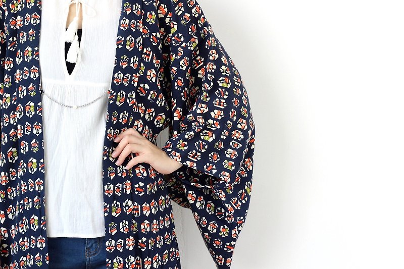 Japanese silk haori, kimono jacket, authentic kimono, Japanese vintage /3576 - เสื้อแจ็คเก็ต - ผ้าไหม สีน้ำเงิน