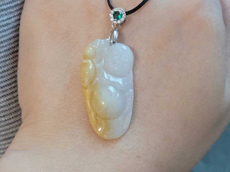 【親翠】天然翡翠 自帶財氣手工雕特色彌勒佛項鍊 畢業禮物 佛系 - 項鍊 - 玉石 金色