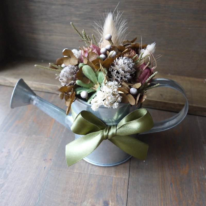 ドライフラワーテーブルの花の装飾の[]ブリキの古典的な味 - 置物 - 寄せ植え・花 グリーン