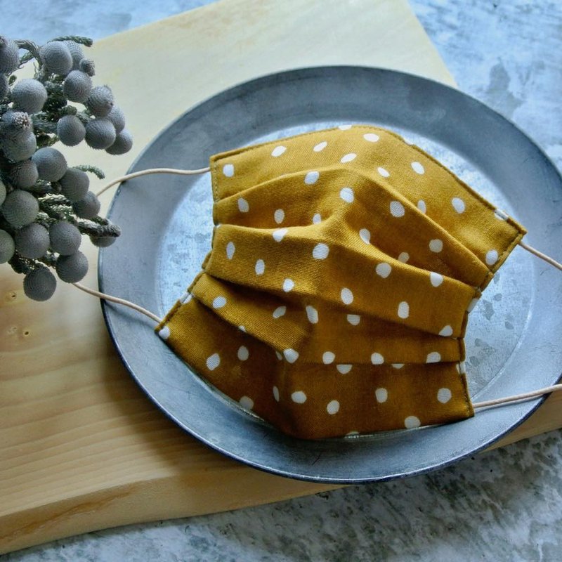 煙燻點點系 芥末黃色 手工立體口罩 可洗滌 日本製純棉紗布 成人 - 口罩/口罩收納套 - 棉．麻 黃色