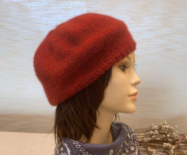 Handmade winter woolen hat. Just like the previous series. Claret