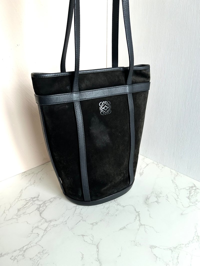 絕版中古包 Loewe黑色拼皮水桶托特包 側背包 皮革包 二手單肩包 - 側背包/斜背包 - 真皮 黑色