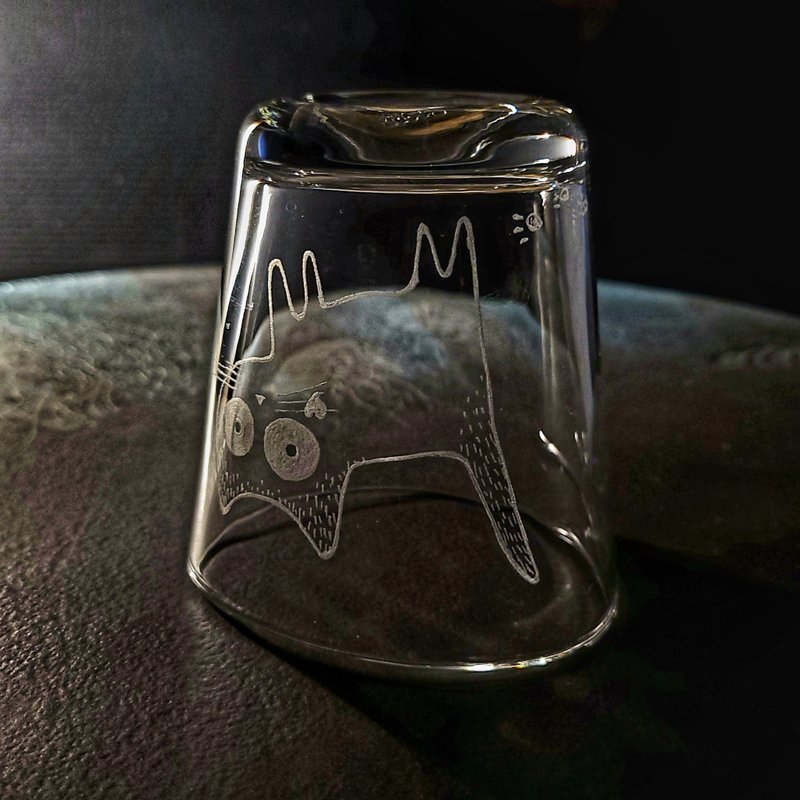 【可疊收納三角杯】客定手雕 飲品/調酒 雕圖/免費刻字 - 玻璃杯 - 玻璃 透明