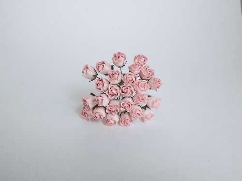 makemefrompaper Paper flower, 25 pieces, size 1 x1.2 cm. budding rose flower, pale peach color.