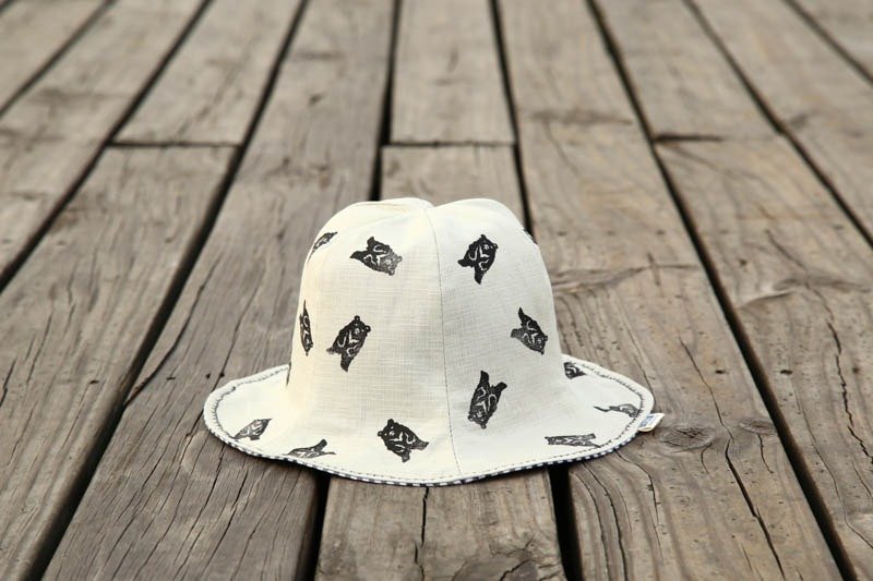 [Taiwan Native Series-Taiwan Black Bear] Double-sided flower bud fisherman hat - หมวก - ผ้าฝ้าย/ผ้าลินิน 