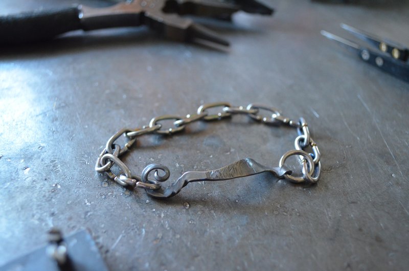 Titanium bracelet・Titanium chain bracelet・Leaf - Bracelets - Other Metals Silver