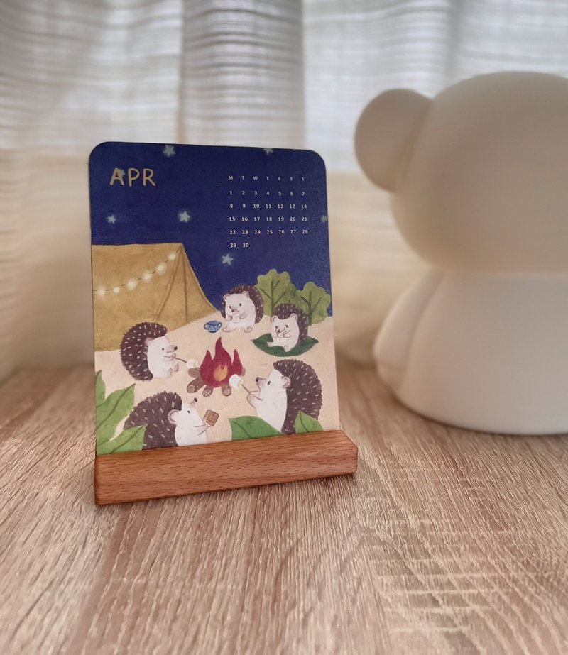 2024 Moss Animal Calendar with Wooden Base - ปฏิทิน - กระดาษ 