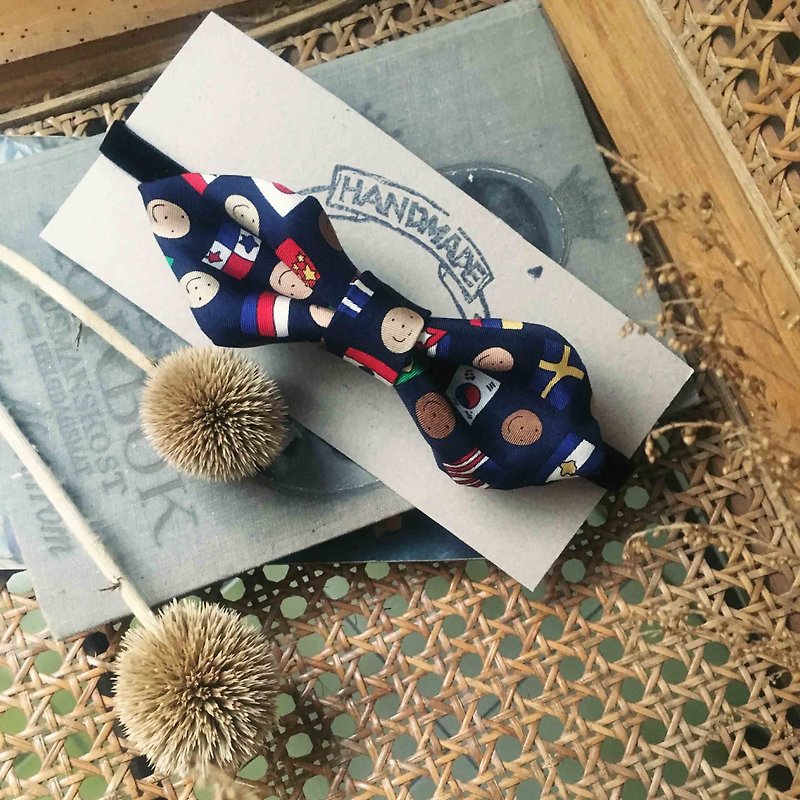 結婚畢業禮物- 古董布花領帶改製手工領結-萬國國旗-寬版 - 煲呔 - 絲．絹 藍色