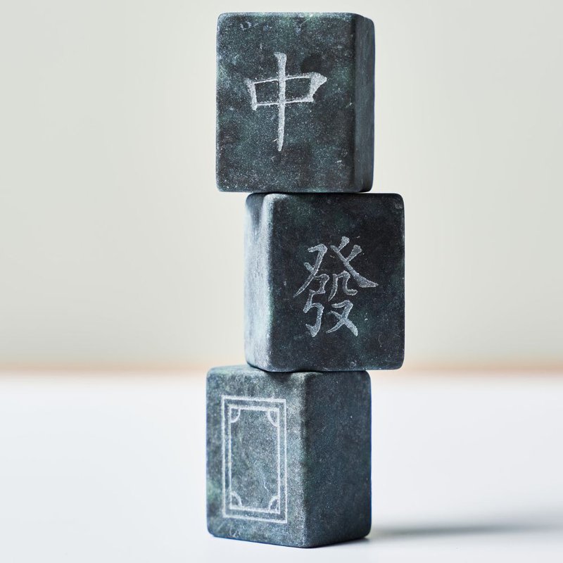 OTOP得獎作品 | 麻將醇酒玉(大三元)快速醒酒(可重複使用) 附酒夾 - 酒杯/酒器 - 玉石 多色