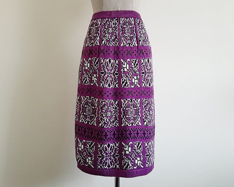XS Small Vintage White Purple Abstract Skirt Womens Knit Midi Skirt S - 裙子/長裙 - 其他材質 紫色