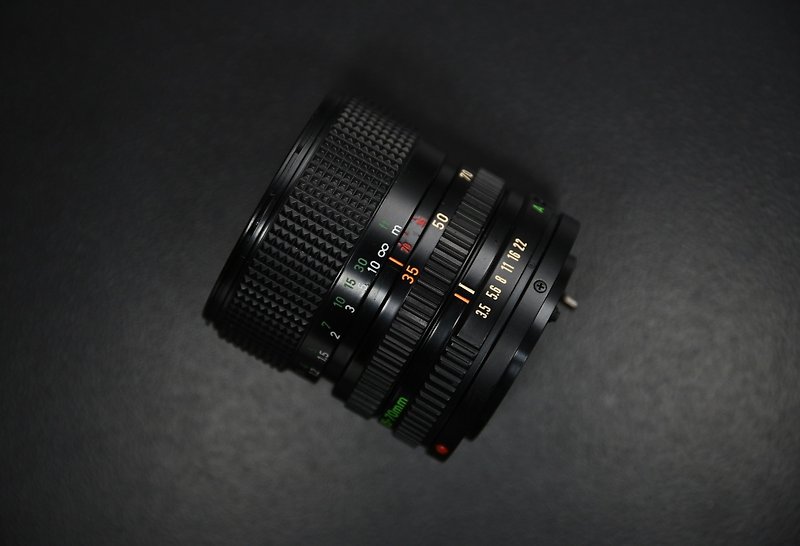 [Classic Antique] Canon Zoom 35-70mm F3.5 Macro Macro Manual Lens - กล้อง - โลหะ 