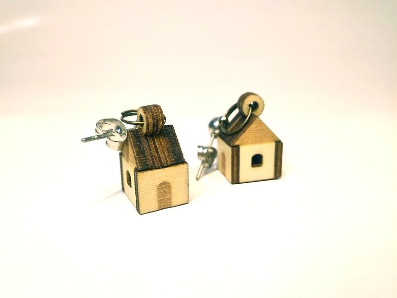 Small House Earrings - Cute Mini Wooden House - ต่างหู - ไม้ 