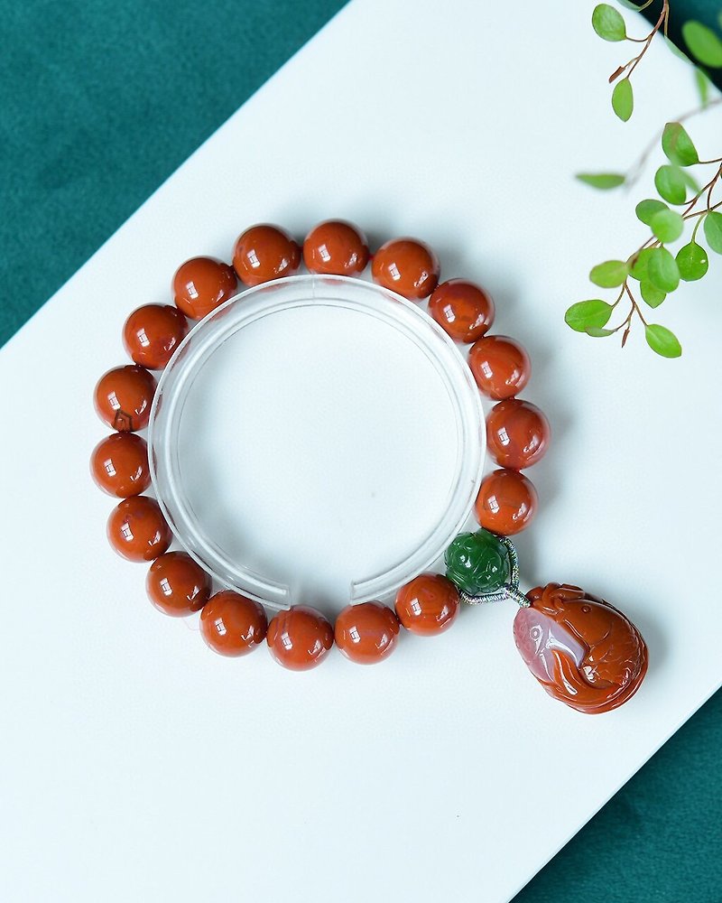 Fine natural southern red single ring bracelet with natural southern red pendant for more than a year - สร้อยข้อมือ - เครื่องประดับพลอย 