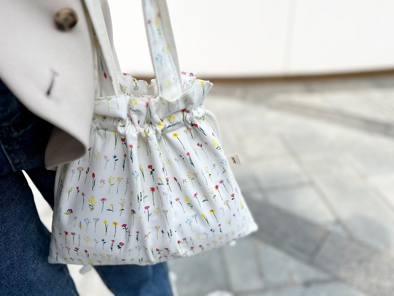 Hand made design pattern special Shoulder bag handbag - กระเป๋าแมสเซนเจอร์ - ผ้าฝ้าย/ผ้าลินิน 