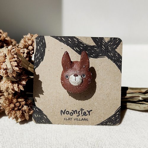 Noonster clay village 【Gift Box】Dinky Dingo, Handmade pottery brooch