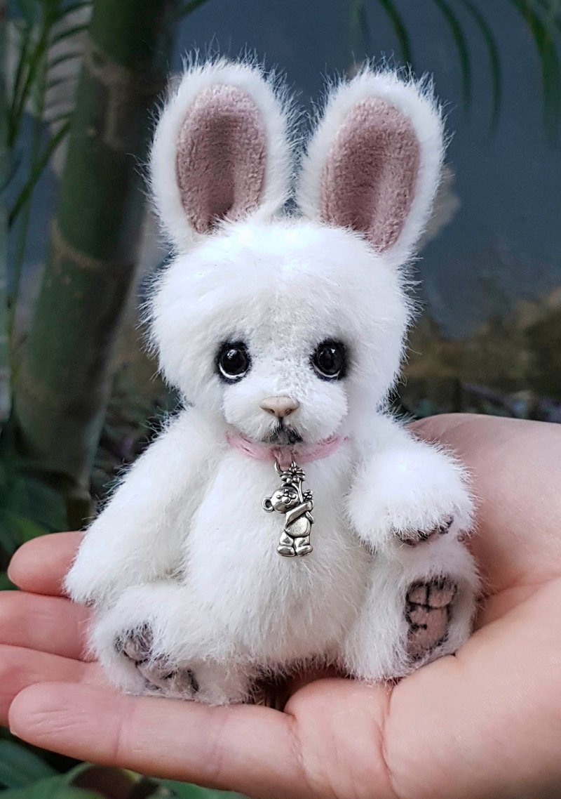OOAK Tiny bunny Pushok by Yumi Camui - 公仔/玩偶 - 其他人造纖維 