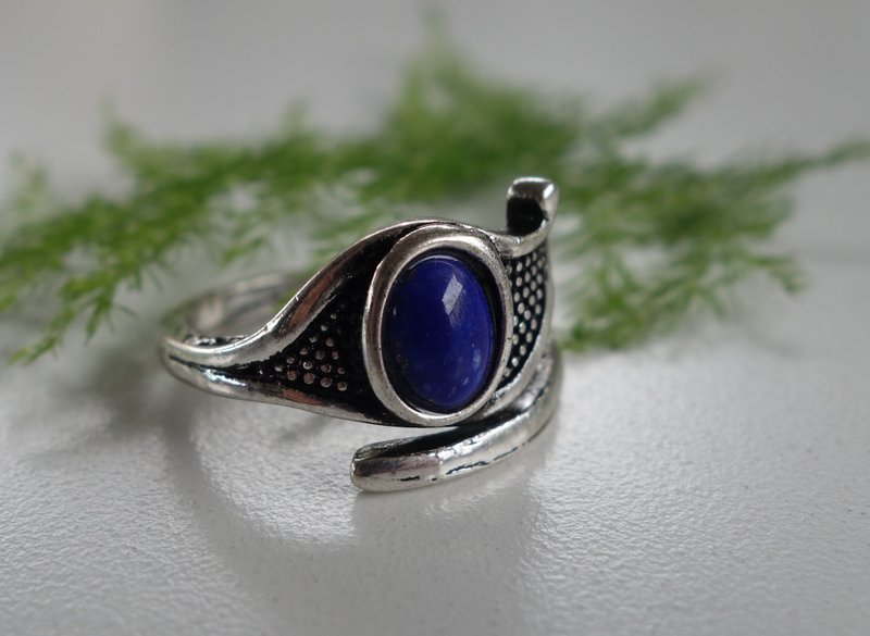 Natural lapis lazuli ring large carat 4 grams imperial blue fashion ring ring with adjustable circumference - General Rings - Jade Blue