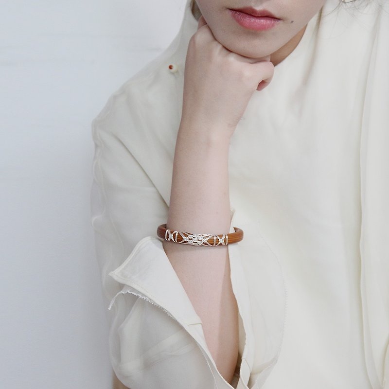 Guardian | VISHI not when not when no natural wild section of dual faucet Jingangteng 999 sterling silver bracelets for fine handmade Chinese wind - สร้อยข้อมือ - ไม้ 