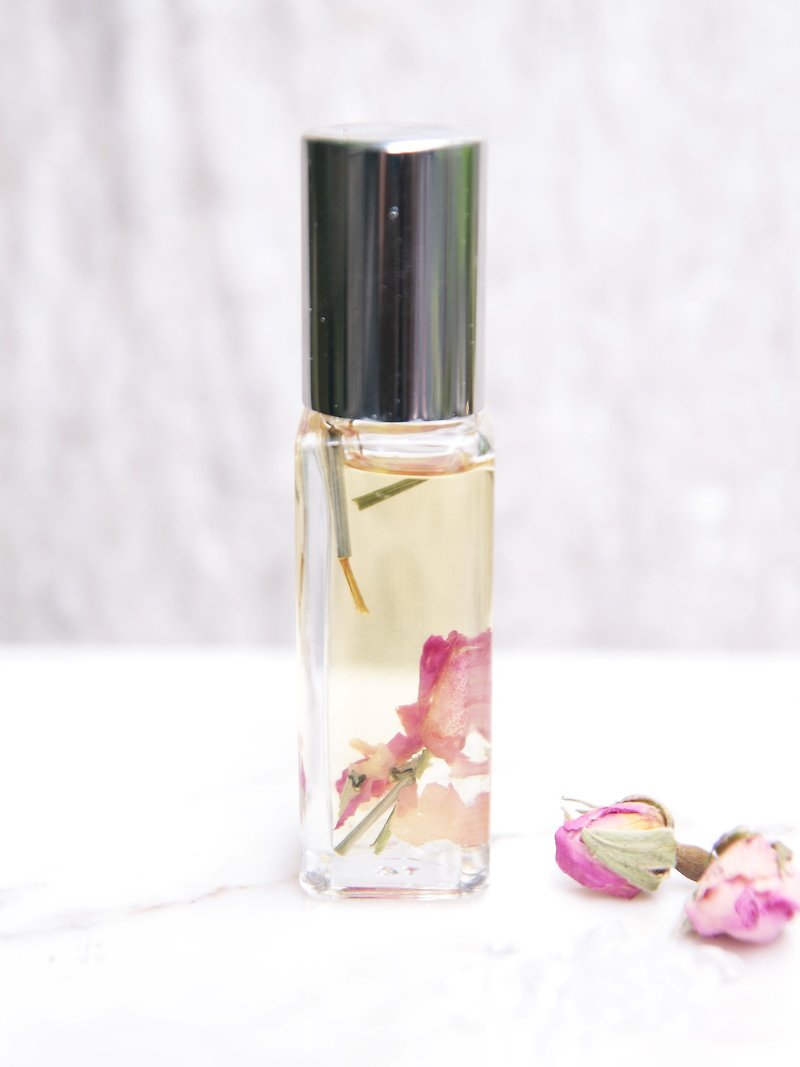 【Angel's Feather】relieve pressure essential massage oil / perfume 10g - Fragrances - Plants & Flowers Pink