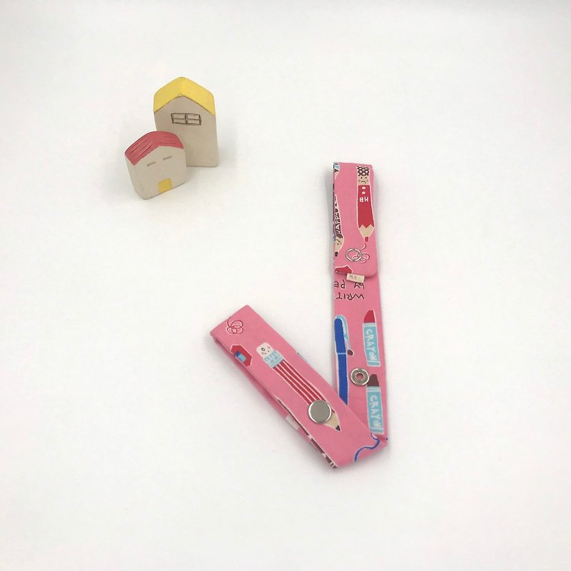文具世界粉-玩具防落帶+玩具 - 嬰兒床墊/睡袋/枕頭 - 棉．麻 粉紅色