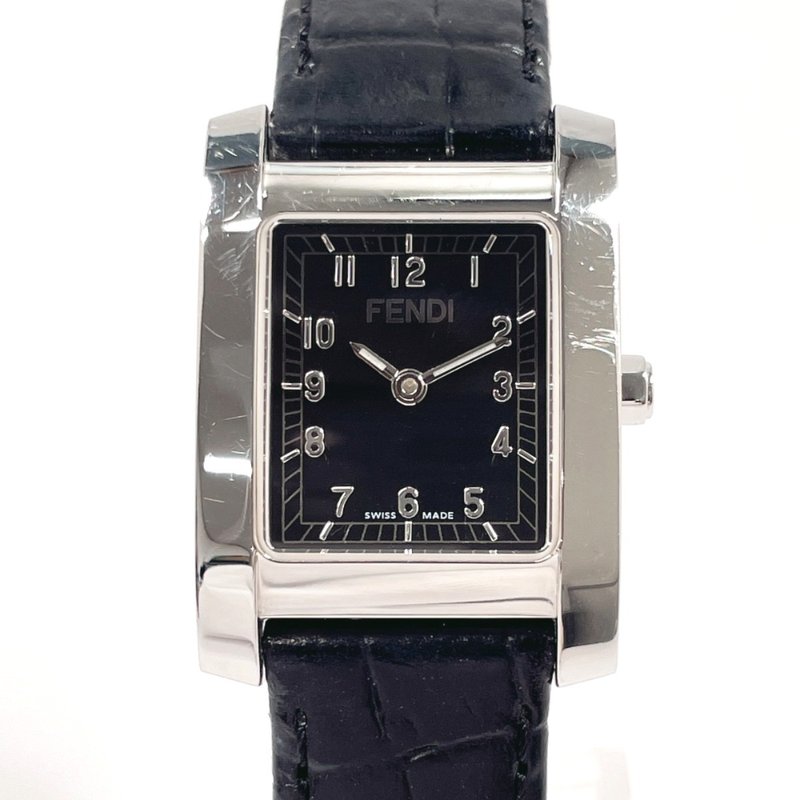 【日本直送 中古美品】フェンディ FENDI 腕時計 150-7000L-724 クラシコ ステンレススチール/レザー シルバー - 女錶 - 不鏽鋼 銀色