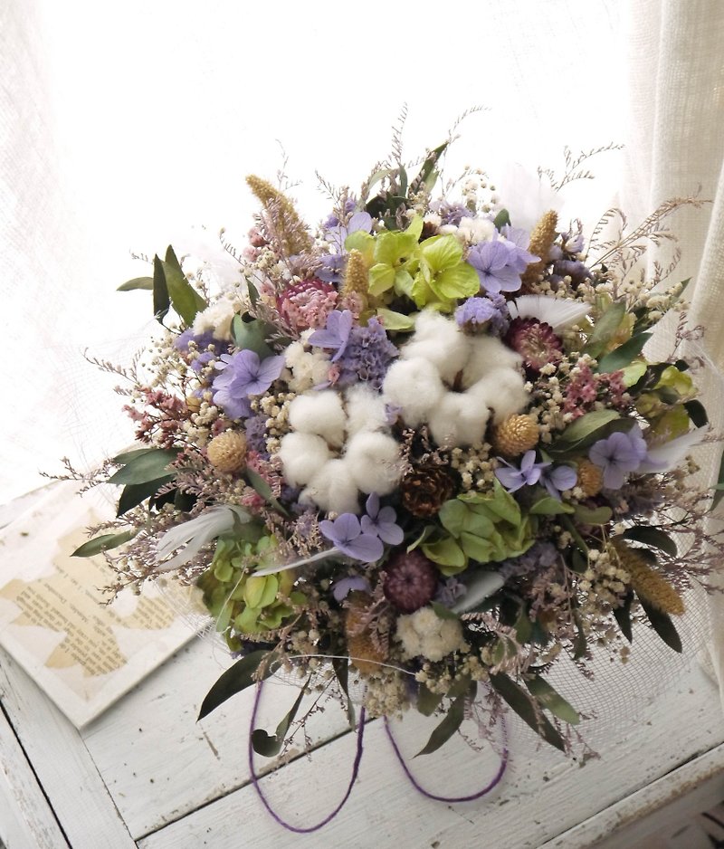 Dream purple. Lavender purple dry bouquet. Bridal wedding. Best choice for Valentine's Day. - ช่อดอกไม้แห้ง - พืช/ดอกไม้ สีม่วง