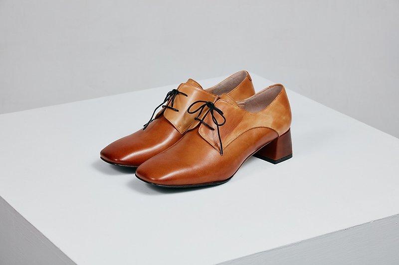 HTHREE classic square head derby heel / sand brown / thick heel / retro - รองเท้าอ็อกฟอร์ดผู้หญิง - หนังแท้ สีนำ้ตาล