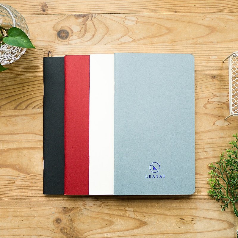 Walking Notebook。Ultra Slim Booklets (Refills) - สมุดบันทึก/สมุดปฏิทิน - กระดาษ หลากหลายสี