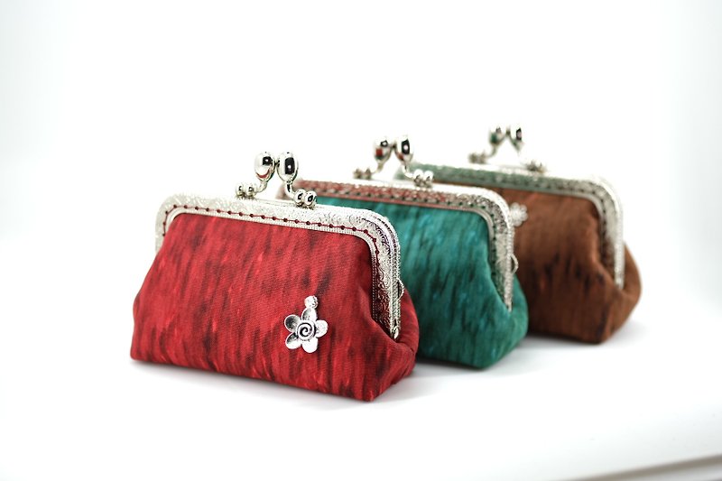 CaCa Crafts | Small purse・Golden bag【Lady・Red】 - กระเป๋าสตางค์ - ผ้าฝ้าย/ผ้าลินิน 
