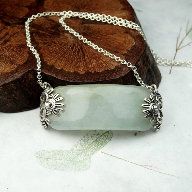 墜子 天然 翡翠 玉片 淡青白中帶微黃 925銀飾 項鍊 玉石 飾品 - 項鍊 - 玉石 
