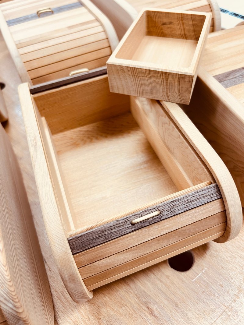 職人手作り 無垢材組み合わせ ロールシャッタージュエリーボックス デスクトップ収納ボックス ギフトオーダー - 収納用品 - 木製 オレンジ