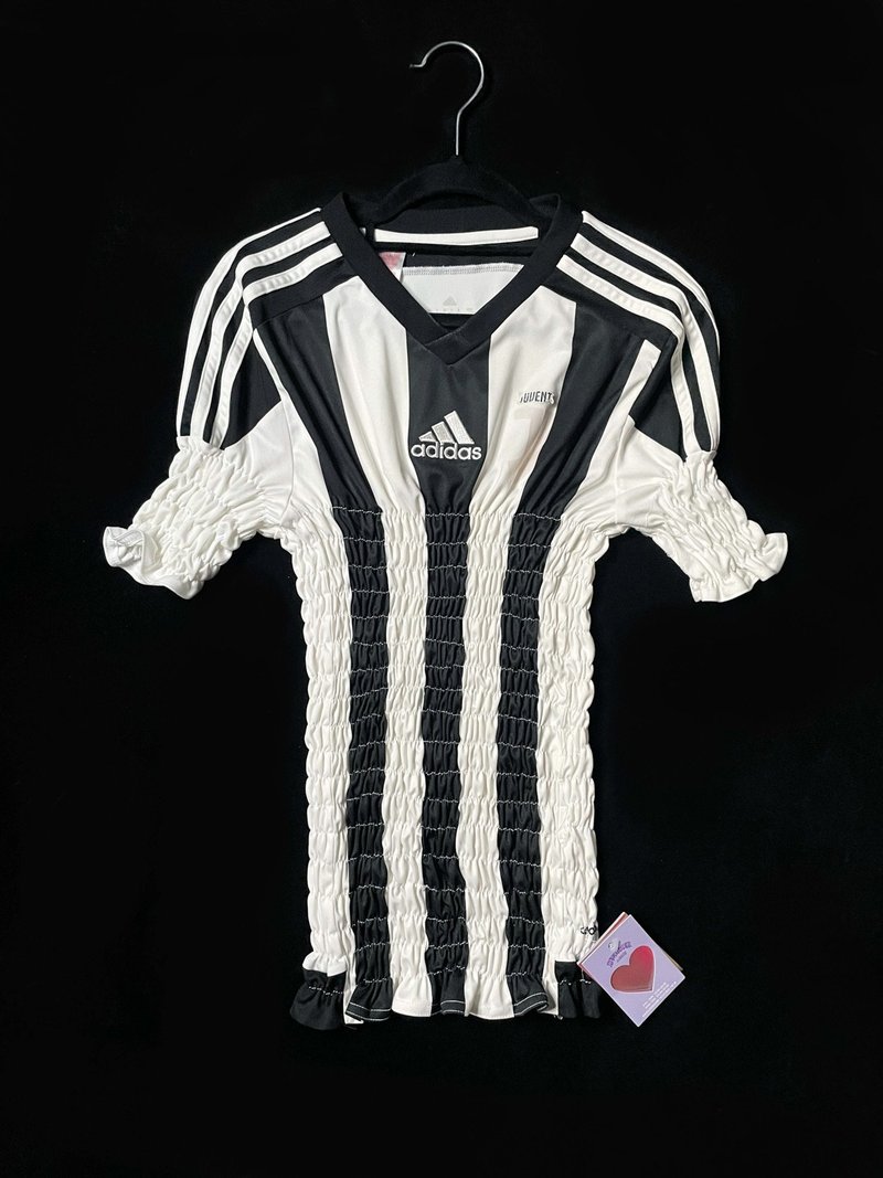 REGETHER Vintage modified adidas long version elastic football jersey 02 - เสื้อยืดผู้หญิง - เส้นใยสังเคราะห์ สีดำ