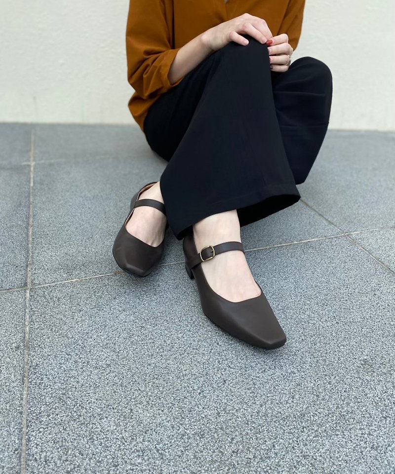Wei Wei narrates low-heel square-toed shoes, soft leather anti-wear square-toed shoes, brown - Women's Leather Shoes - Genuine Leather 