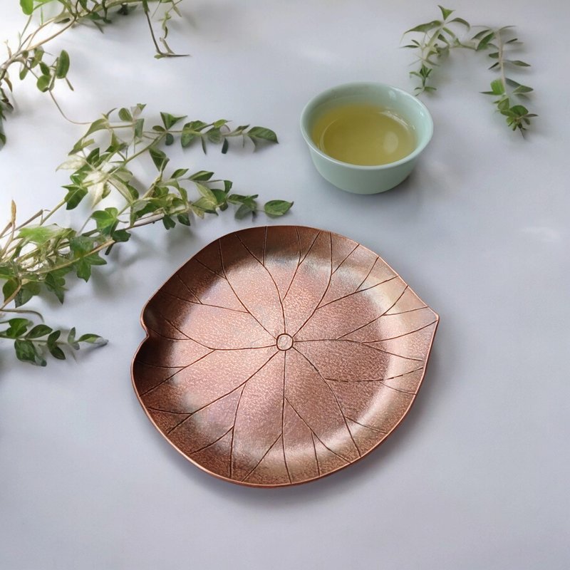 Handmade red copper lotus leaf coaster - ที่รองแก้ว - ทองแดงทองเหลือง สีนำ้ตาล