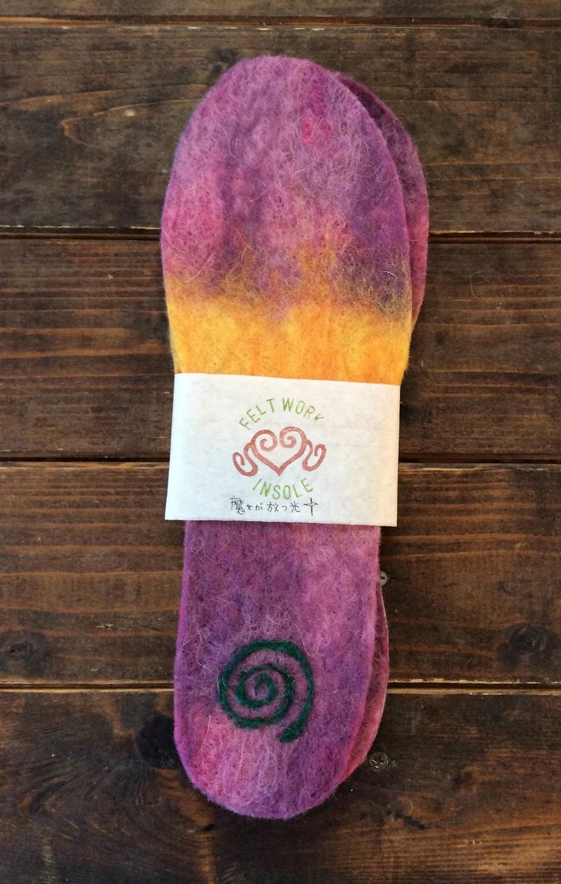 Shoe insole (insoles) light emitted by witches - แผ่นรองเท้า - ผ้าฝ้าย/ผ้าลินิน สีม่วง