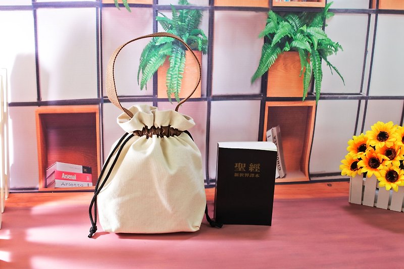 Canvas flower-shaped drawstring pocket, drawstring tote bag can be used as a bible bag, wedding accessories - กระเป๋าถือ - ผ้าฝ้าย/ผ้าลินิน 