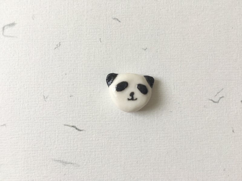 Ceramic Brooch - Panda/ Black and white/ cute/ animal - เข็มกลัด - เครื่องลายคราม สีดำ