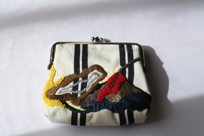 sarto手工刺繡雙層口金包/錢包袋 - 錢包/皮夾/長短夾 - 棉．麻 白色