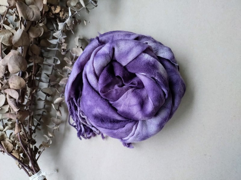 Zhiran Life-Natural plant-dyed wool scarf/Ziyun - ผ้าพันคอ - ขนแกะ 