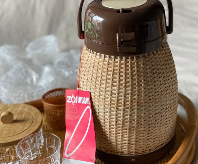 Zojirushi Japan Showa Handmade Rattan Kettle Push-on Kettle Magic Bottle  Insulated Kettle - Shop the-old-soul Vacuum Flasks - Pinkoi