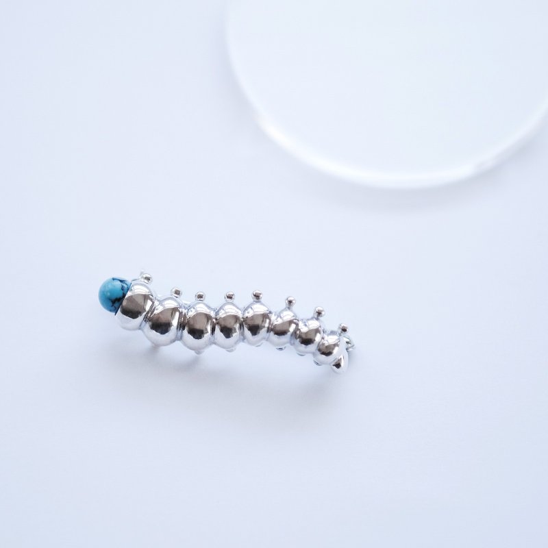 Turquoise caterpillar brooch in Silver 925 - Brooches - Other Metals Blue