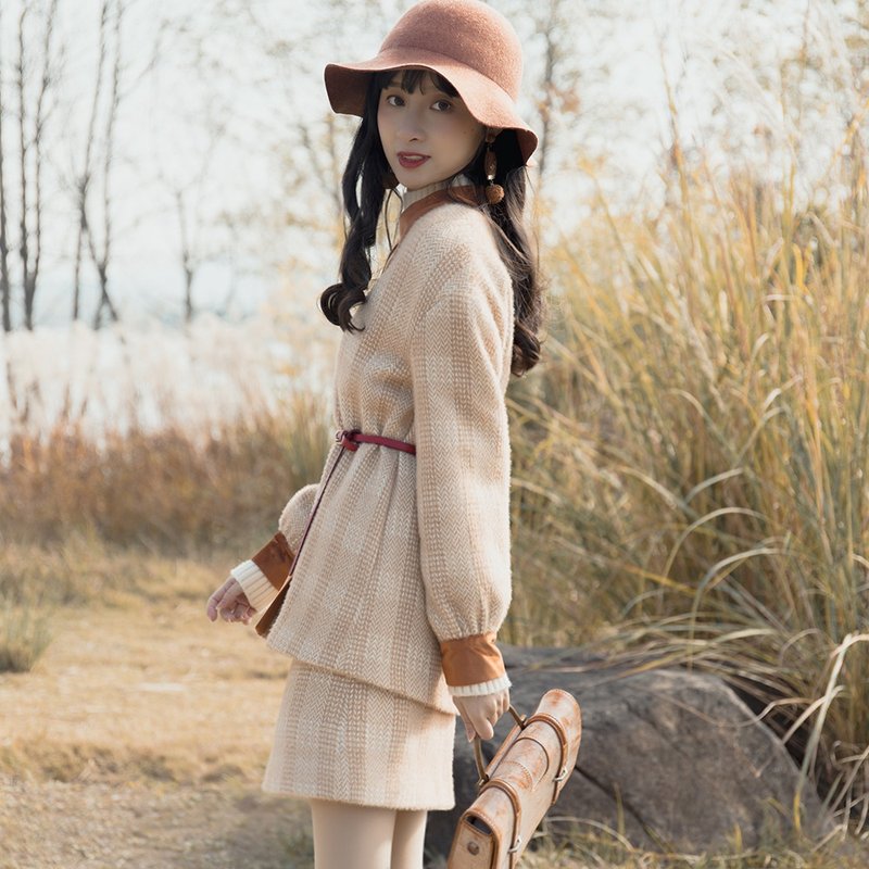 Two-piece winter dress with a taller Japanese style dress - เสื้อแจ็คเก็ต - วัสดุอื่นๆ 