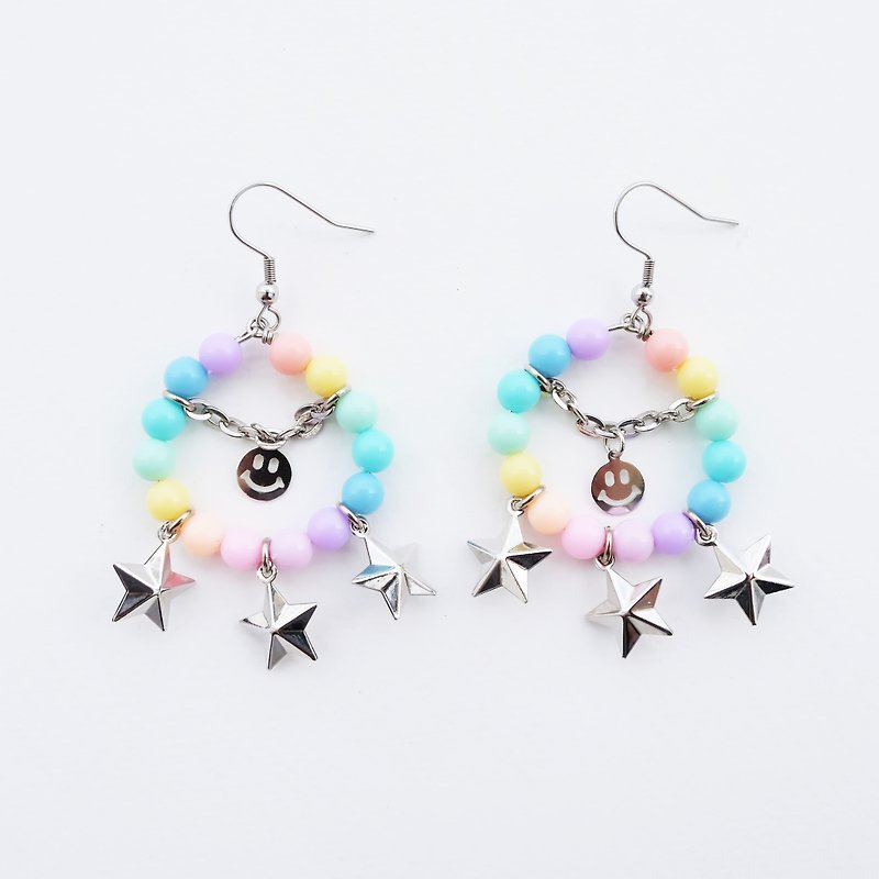 Pastel bead hoop earrings with smiley and star charm - Earrings & Clip-ons - Other Materials Multicolor