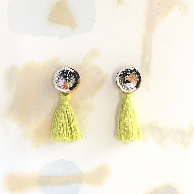irotubu 2 - Earrings & Clip-ons - Thread Multicolor