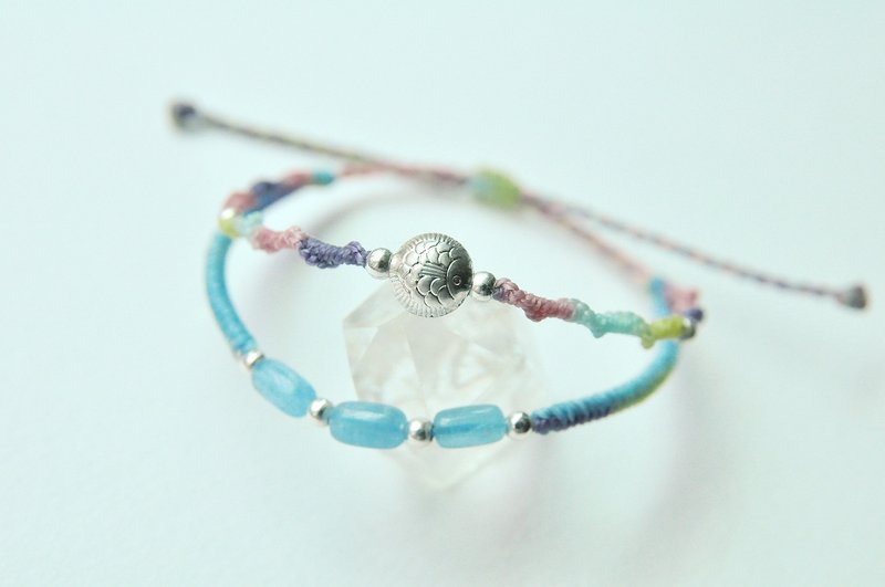 [Fish Fish Swimming in the Water] - Wax Thread Woven - Aquamarine Wax Thread Woven Bracelet - สร้อยข้อมือ - วัสดุอื่นๆ ขาว