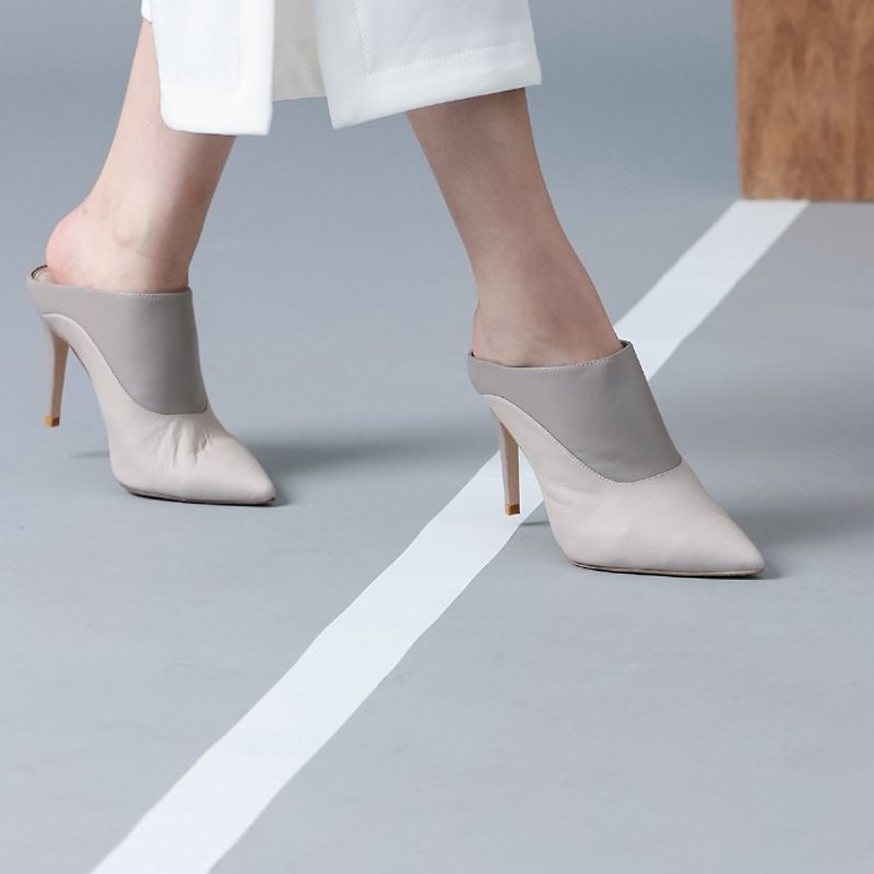 Right angle cladding structure Leather tip fine high heels apricot gray - High Heels - Genuine Leather Gray