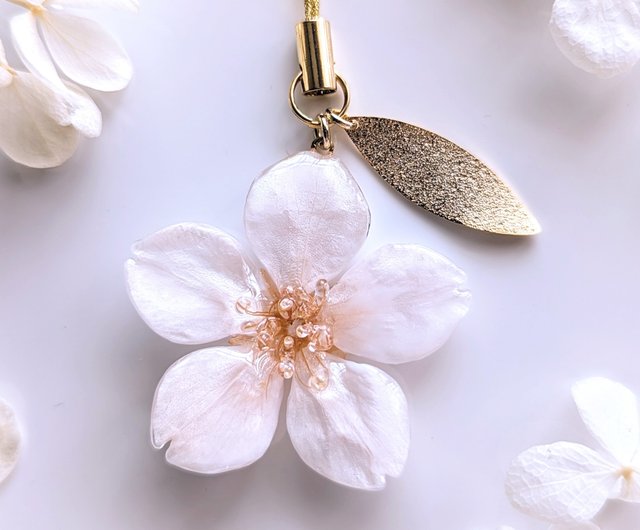 チャーム さくらの花びら ホワイト/G – 貴和製作所オンラインストア